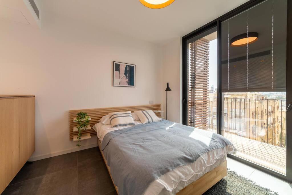 Amazing Penthouse On Gordon Beach 8 Guests Tel Aviv Eksteriør billede